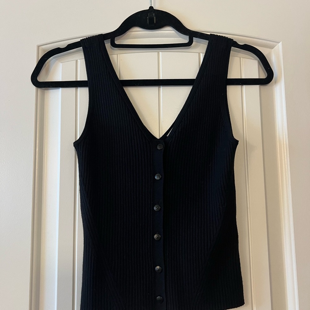 NWOT Madewell Black Fitted Buttoned Tank Top